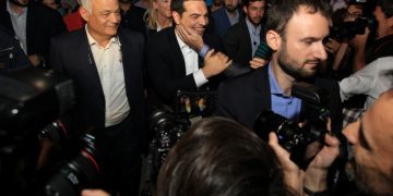 Ο Τσίπρας από την ΕΡΤ έστειλε μηνύματα