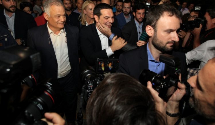Ο Τσίπρας από την ΕΡΤ έστειλε μηνύματα