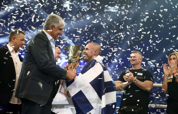 Λαμπρό «αντίο» από τον Ζαμπίδη!