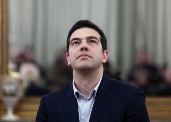 Der Spiegel: Ο Τσίπρας πανίσχυρος παρά τις κλειστές τράπεζες