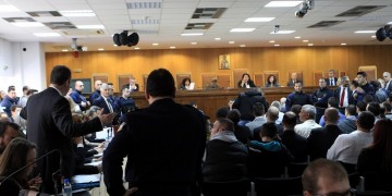 Δίκη Χρυσής Αυγής: Καθημερινές δικάσιμους ζητά η Πολιτική Αγωγή 2