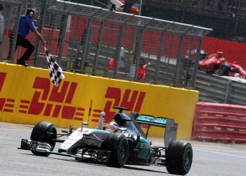Formula 1: Πρώτος ο Χάμιλτον στο Σίλβερστοουν