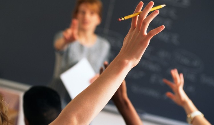 Χαμός στα φροντιστήρια με το 23% στον ΦΠΑ
