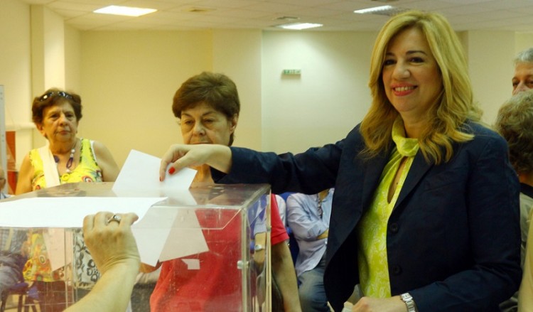 Επιτυχής χειρουργική επέμβαση για τη Φώφη Γεννηματά – Αναρρώνει στο σπίτι της