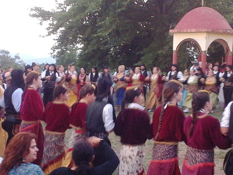 Μεσημεριανός αποκριάτικος χορός της «Παναγίας Γουμερά»