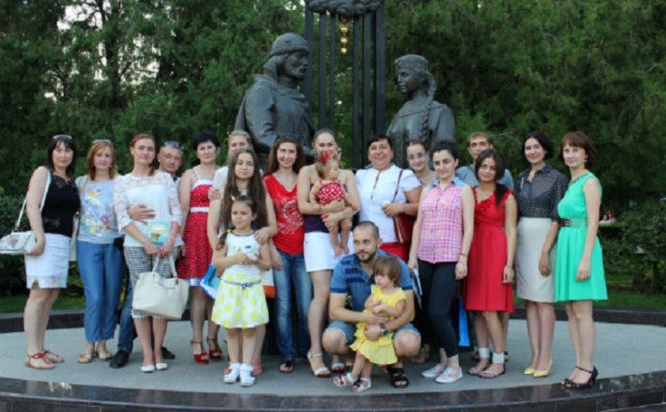 Праздник любви и верности отметили греки Ростова