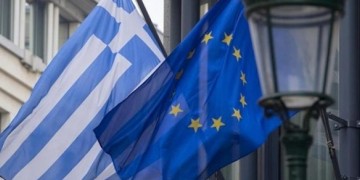 Αντίμετρα τετραετίας για να μην περικοπούν οι συντάξεις