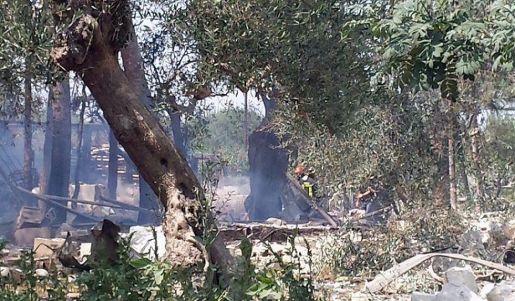 Φονική έκρηξη σε εργοστάσιο βεγγαλικών στο Μπάρι
