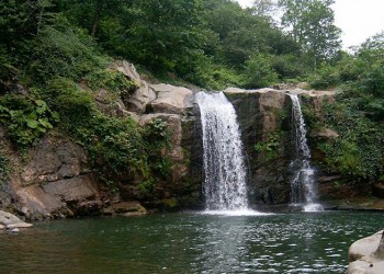 Εναλλακτικό κολύμπι στον καταρράκτη Τσισελί των Κοτυώρων (φωτο-βίντεο)