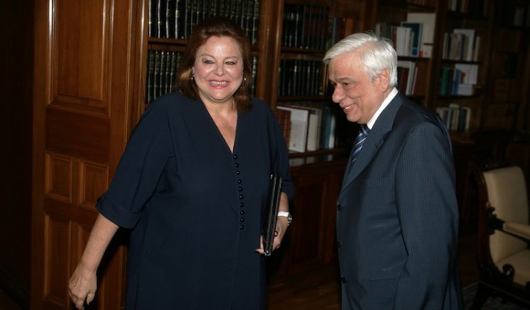Κατσέλη: Για τις συντάξεις λειτουργούν 1.155 τραπεζικά καταστήματα (πίνακας)