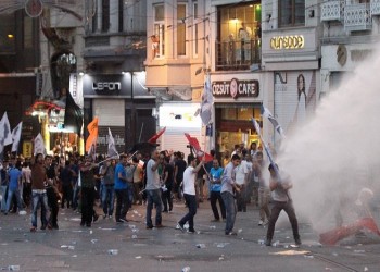 Κωνσταντινούπολη: Η αστυνομία διέλυσε διαδήλωση εναντίον των τζιχαντιστών του ΙΚ