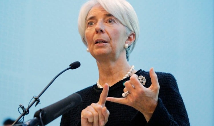 Λαγκάρντ: Το ελληνικό χρέος δεν είναι βιώσιμο, αλλά μπορεί να γίνει