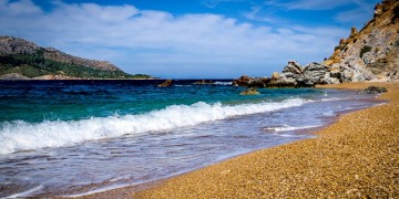Παραλίες της Αττικής: Top-5 με... μπερδεμένα κριτήρια