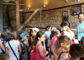 Tα παιδιά της Ευξείνου Λέσχη Νάουσας γνώρισαν τον τόπο και την παράδοσή του