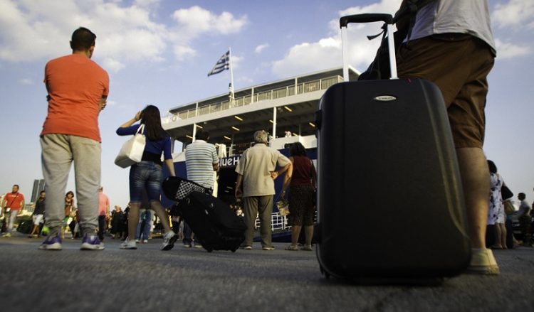 ΤτΕ: Πλεόνασμα 1, 9 δισ. ευρώ εμφάνισε το ταξιδιωτικό ισοζύγιο τον Ιούνιο του 2017