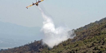 Σώοι οι πιλότοι του καναντέρ στη Λακωνία – Έκαναν αναγκαστική προσγείωση