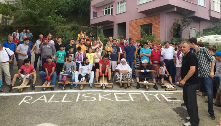 Κι άλλο ράλι με ξύλινα αυτοκίνητα – Καλύφθηκε με drone! (βίντεο, φωτο)