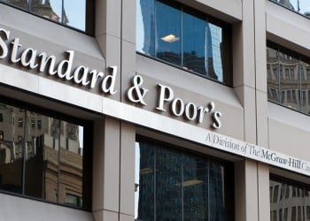 Standard & Poor's: Αναβάθμισε το κρατικό αξιόχρεο της Ελλάδας