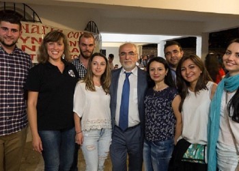 Греческая молодежь постсоветского пространства на Встрече в Панагия Сумела