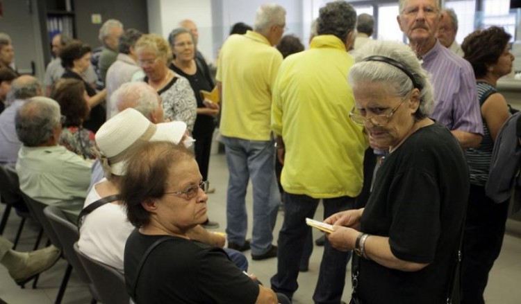 Δεν θίγονται ώριμα εργασιακά δικαιώματα, διαβεβαιώνει το υπουργείο