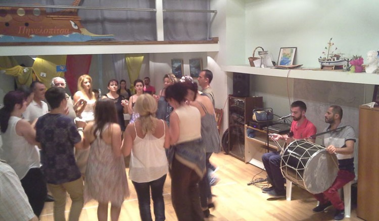 Ένα παρακάθ' όπως στον Πόντο, για τους Πόντιους της Σύρου (φωτο)