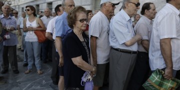 Απώλειες έως και 30% στις συντάξεις του Δημοσίου