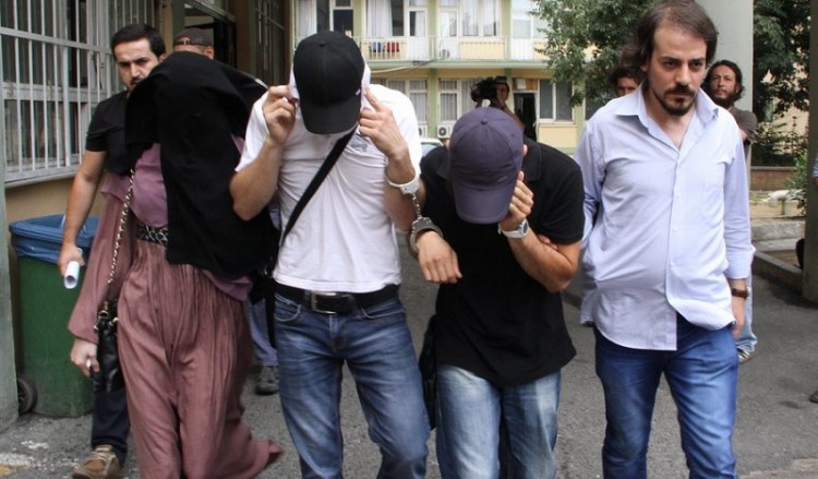Τουρκία: Νέο κύμα συλλήψεων εναντίον μελών του ΙΚ και του ΡΚΚ