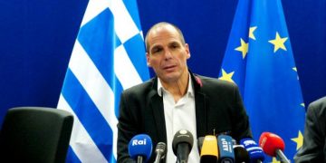 Βαρουφάκης: Η Ευρώπη δεν θα αφεθεί σε παράλληλα νομίσματα