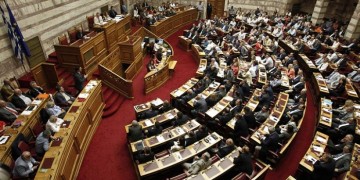 Ψηφίστηκε το νομοσχέδιο για τα ΜΜΕ
