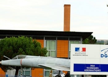 Έφθασε στη Γαλλία το τμήμα φτερού που ανακαλύφθηκε στο Ρεϊνιόν
