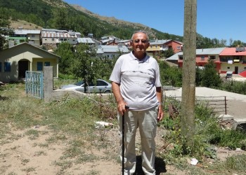 Ετών 85, βρίσκει συγκινημένος το χωριό του στον Πόντο (φωτο-βίντεο)