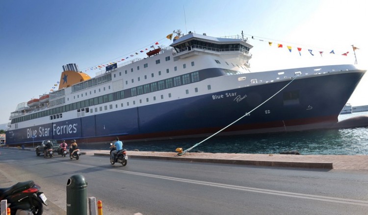 Covid-19: Έσπασαν την καραντίνα και συνελήφθησαν τρεις 26χρονοι που ταξίδεψαν με πλοίο 2