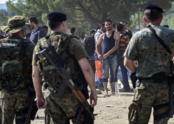 Συμπλοκές στην Ειδομένη με τραυματίες (φωτο-βίντεο)