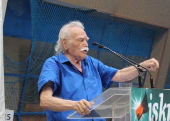 Το όνομα του Μανώλη Γλέζου στο Γενικό Λύκειο Νάξου 2
