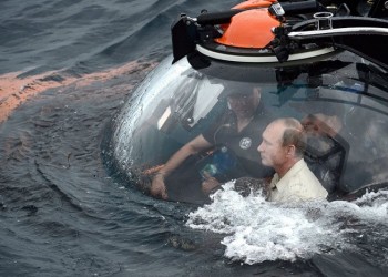 Ο Πούτιν έκανε κατάδυση με βαθυσκάφος για να δει βυζαντινό ναυάγιο