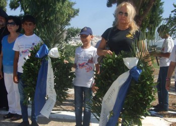 Ο Σύλλογος Ποντίων Σύρου τίμησε τα θύματα της Γενοκτονίας των Αρμενίων (φωτο)