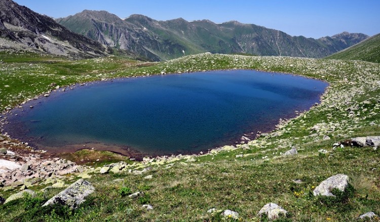 Στον ανατολικό Πόντο, η Τουρκία θέλει να εκμεταλλευτεί τουριστικά 117 αλπικές λίμνες