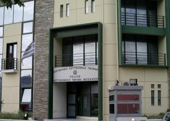 Τρεις συλλήψεις και 31 προσαγωγές στη γιγαντιαία επιχείρηση της ΕΛΑΣ στην περιοχή των Αχαρνών