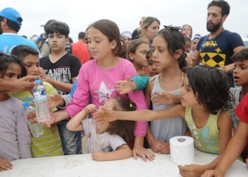 Είδη πρώτης ανάγκης συγκεντρώνει για τους πρόσφυγες η νεολαία της ΠΟΕ