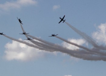 Υπερθέαμα στον αέρα από την Athens Flying Week (φωτό-βίντεο)