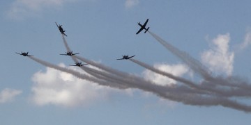Υπερθέαμα στον αέρα από την Athens Flying Week (φωτό-βίντεο)
