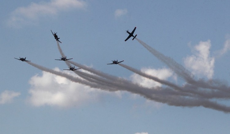 Υπερθέαμα στον αέρα από την Athens Flying Week (φωτό-βίντεο)