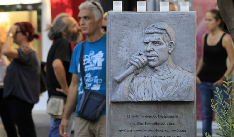 Αντιφασιστικό μήνυμα και επεισόδια στις εκδηλώσεις μνήμης για τη δολοφονία Φύσσα