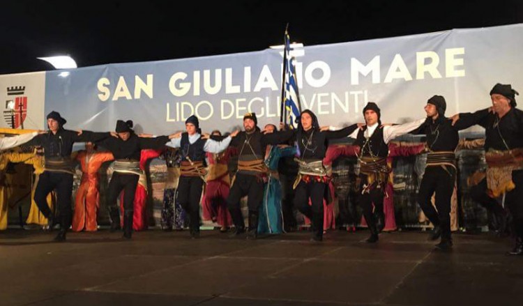 Οι Πόντιοι σε φεστιβάλ της Ιταλίας και η ανάκρουση του Εθνικού Ύμνου (βίντεο-φωτο)