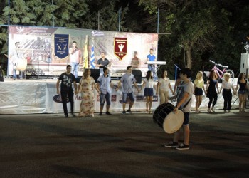 Η παράδοση πρωταγωνίστησε στο χορό της  Ένωσης Ποντίων Μενεμένης