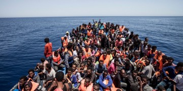 ΟΗΕ: Τουλάχιστον 850.000 πρόσφυγες θα διασχίσουν τη Μεσόγειο το 2015 και 2016