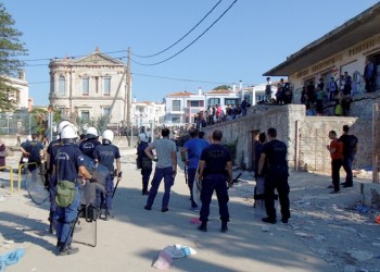 Λέσβος: Μετακίνηση 1.500 αιτούντων άσυλο – 300 νεοαφιχθέντες πρόσφυγες το τελευταίο 24ωρο