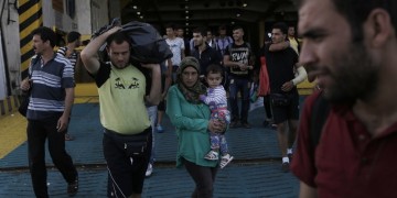 Εορδαία: Ποντιακός Σύλλογος βοηθάει τα προσφυγόπουλα