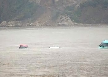 Στο έλεος της κακοκαιρίας Σκόπελος, Σκιάθος, Αλόννησος (φωτο, βίντεο)