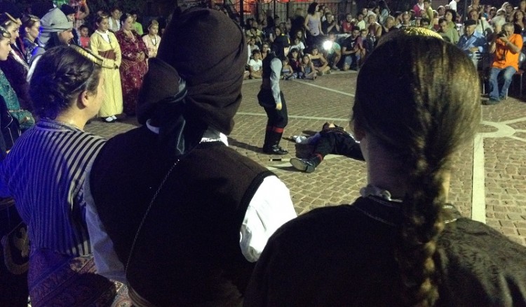 Πανικός στο 12ο Ποντιακό Συναπάντημα στην Ελευσίνα! (βίντεο-φωτο)